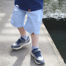 Laden Sie das Bild in den Galerie-Viewer, SWEAT-SHORTS "Hellblau"