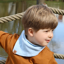 Laden Sie das Bild in den Galerie-Viewer, DREIECKSTUCH MUSSELIN "Hellblau" (2 GRÖSSEN)