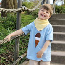 Laden Sie das Bild in den Galerie-Viewer, T-SHIRT "Eis" hellblau