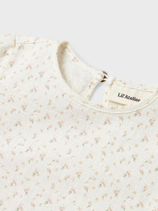 Shirt "Hailey" Coconut Milk Blümchen