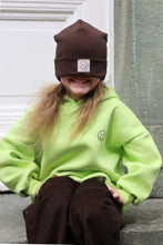 Laden Sie das Bild in den Galerie-Viewer, RIB-BEANIE "Dark Chocolate"
