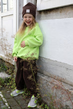 Laden Sie das Bild in den Galerie-Viewer, BARREL-PANTS "Cord" Dark Chocolate