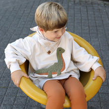 Laden Sie das Bild in den Galerie-Viewer, VINTAGE SWEATER "Dino" Beige