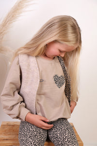 VINTAGE SWEATER "Leo- Heart" taupe