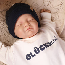 Laden Sie das Bild in den Galerie-Viewer, VINTAGE SWEATER "Glückskind" cloud dancer