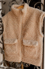 Laden Sie das Bild in den Galerie-Viewer, WESTE &quot;Teddy&quot; Beige FEMALE