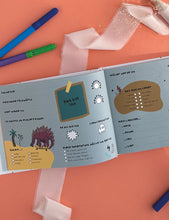 Load image into Gallery viewer, FREUNDEBUCH "Cool School Dino"