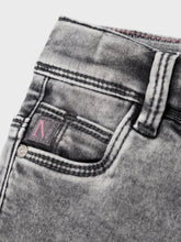 Laden Sie das Bild in den Galerie-Viewer, SKINNY JEANS "Light Grey Denim" FEMALE