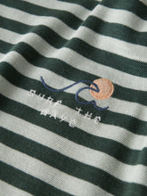 Load image into Gallery viewer, SHIRT "Surf the wave" garden green stripes MALE