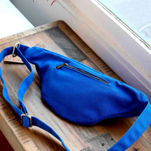 Load image into Gallery viewer, CROSSBODYBAG blau