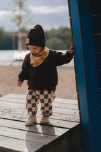 Laden Sie das Bild in den Galerie-Viewer, SWEAT-PANTS "Checks" Chocolate