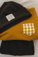 Laden Sie das Bild in den Galerie-Viewer, VINTAGE SWEATER "Checks" Ochre